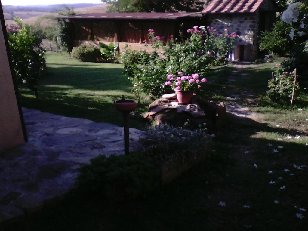 Agriturismo Podere Micitto Usi Kültér fotó