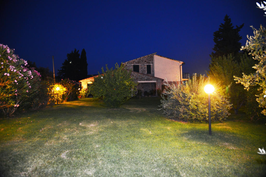 Agriturismo Podere Micitto Usi Kültér fotó
